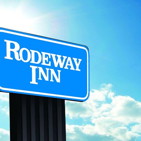 Rodeway Inn Pittsfield Екстериор снимка